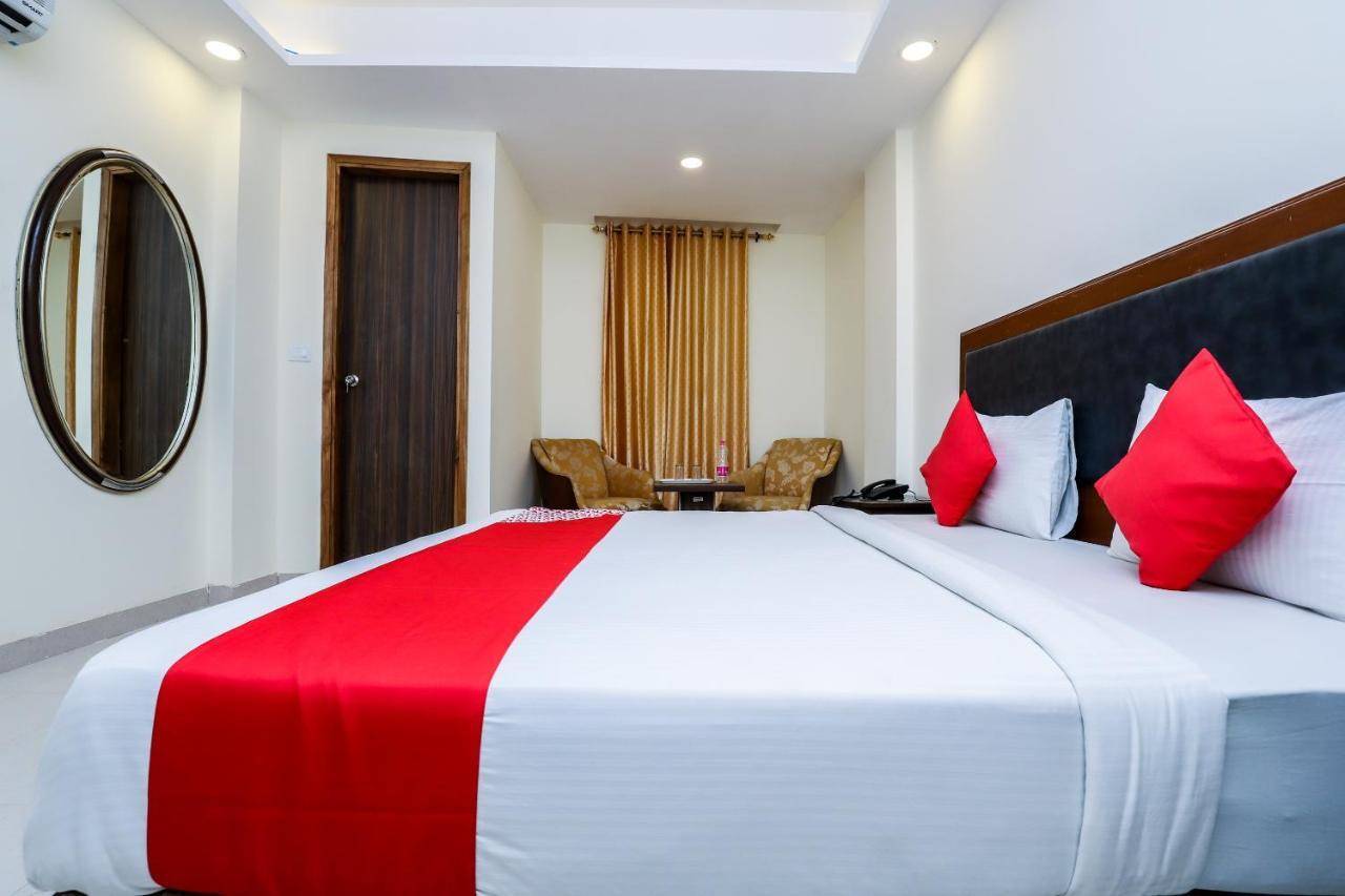 ניו דלהי Hotel Moreton Igi Airport מראה חיצוני תמונה