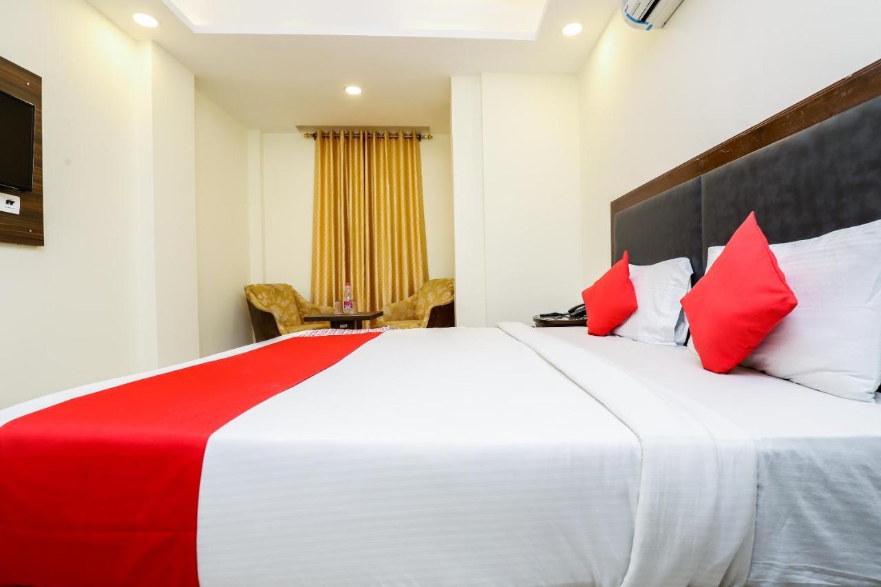 ניו דלהי Hotel Moreton Igi Airport מראה חיצוני תמונה