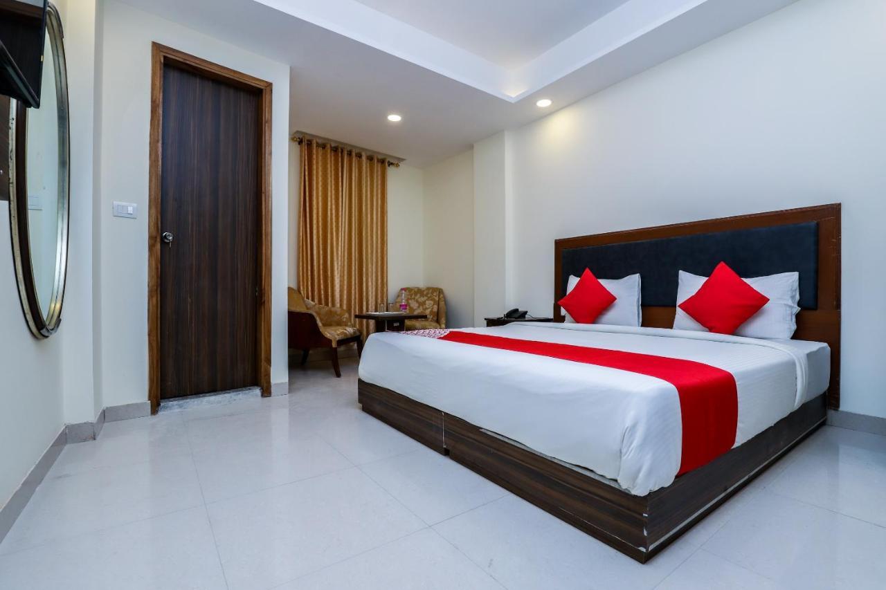ניו דלהי Hotel Moreton Igi Airport מראה חיצוני תמונה