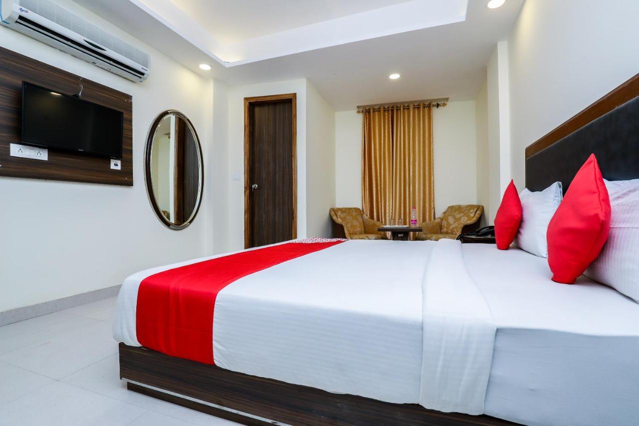 ניו דלהי Hotel Moreton Igi Airport מראה חיצוני תמונה