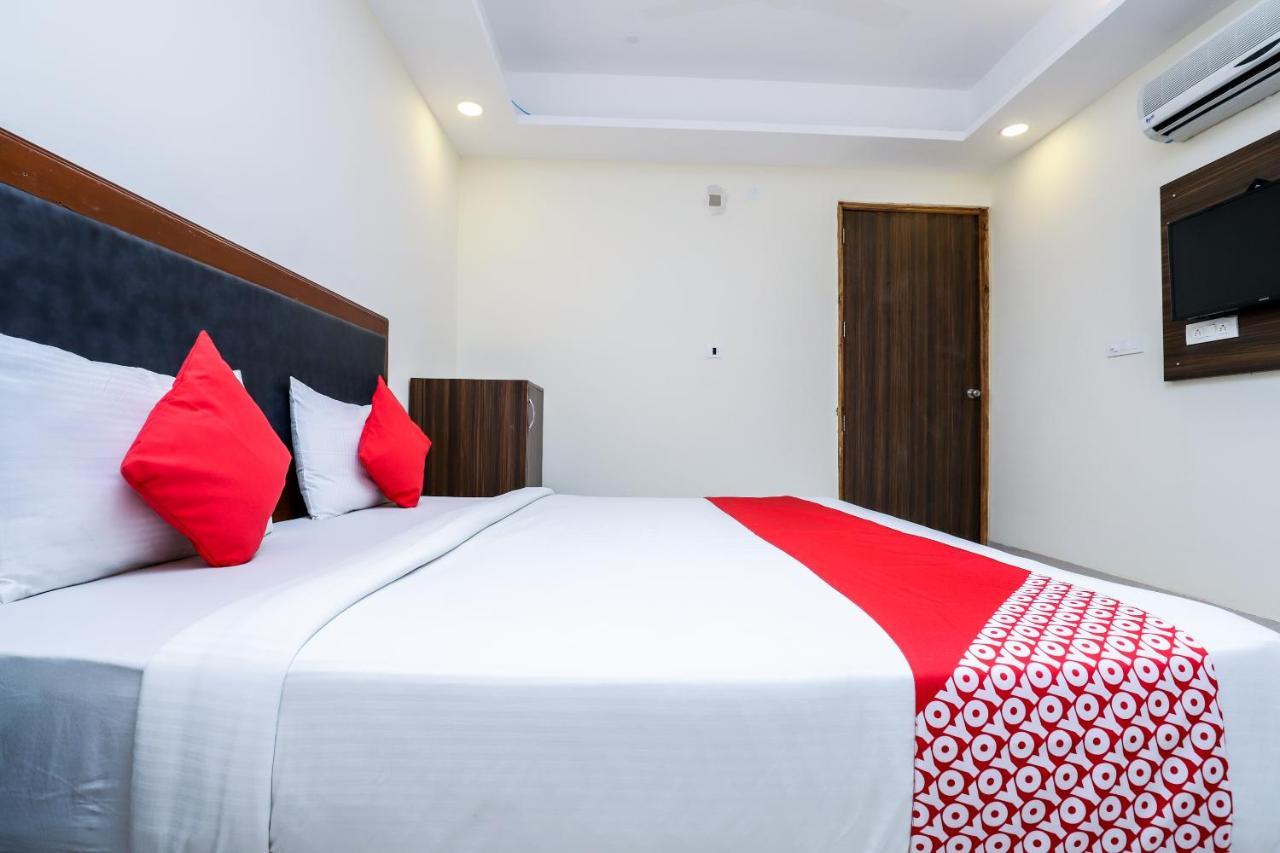 ניו דלהי Hotel Moreton Igi Airport מראה חיצוני תמונה