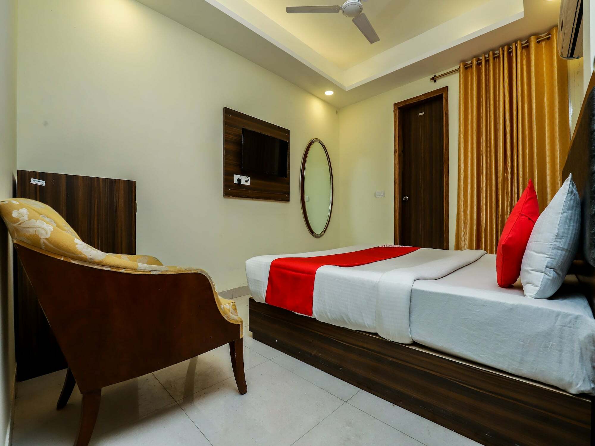 ניו דלהי Hotel Moreton Igi Airport מראה חיצוני תמונה